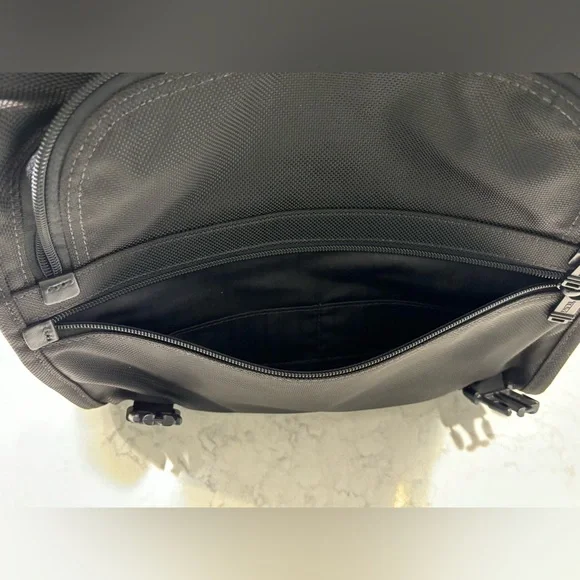 Tumi Black‎ Nylon Leather Trim Alpha Large Flap Unisex Crossbody Messenger Bag - Picture 9 of 16